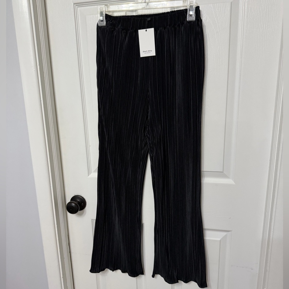 NWT KAIA silky pleated‎ black pants size XS petite